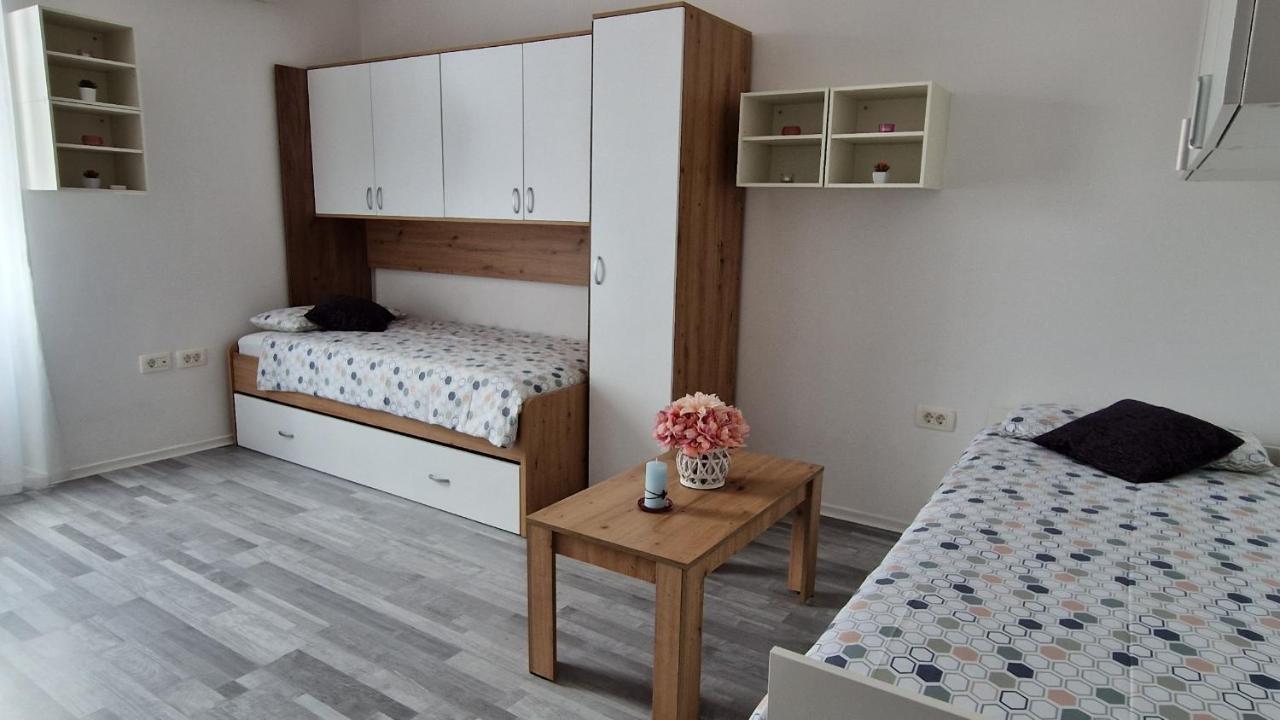 Sun Kissed Apartment โคเปร์ ภายนอก รูปภาพ