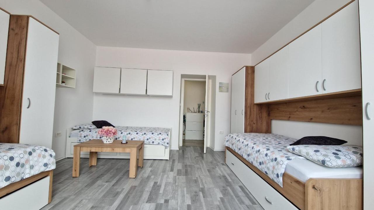Sun Kissed Apartment โคเปร์ ภายนอก รูปภาพ