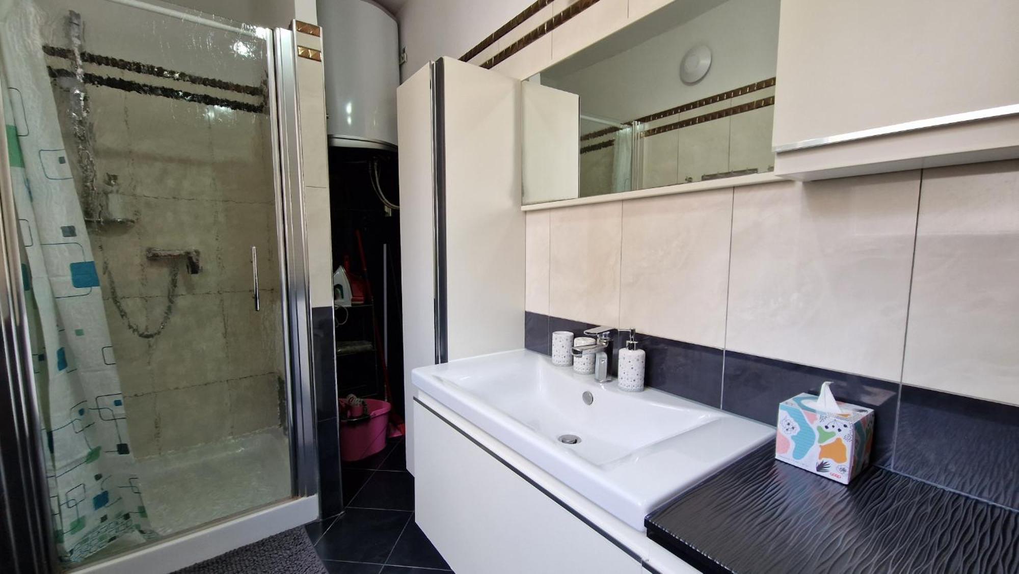 Sun Kissed Apartment โคเปร์ ภายนอก รูปภาพ